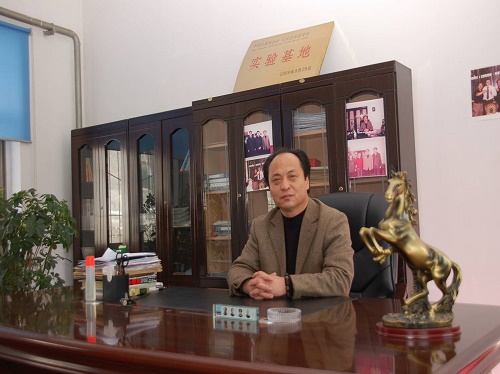 石家莊東華鐵路學校校長是誰？