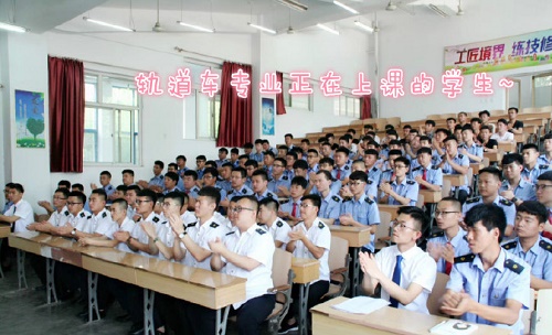 石家莊東華鐵路學(xué)校春季班能升大專嗎？