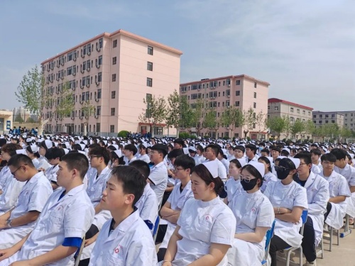 石家莊冀聯(lián)醫(yī)學(xué)中專學(xué)校成功舉辦第113個國際護(hù)士節(jié)