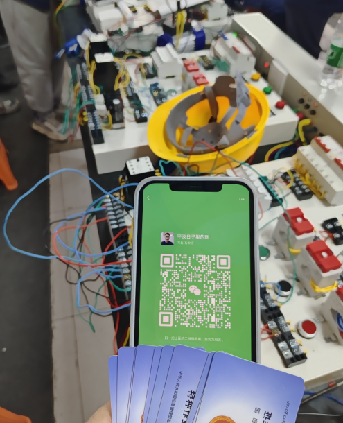 低壓電工證考證好考嗎 電工考試模擬100題