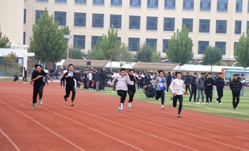 2026年石家莊東華鐵路學(xué)校卡分嗎？