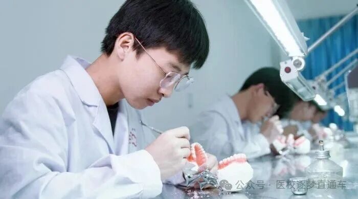 石家莊冀聯(lián)醫(yī)學(xué)中專學(xué)校 2026年招生專業(yè)有哪些？