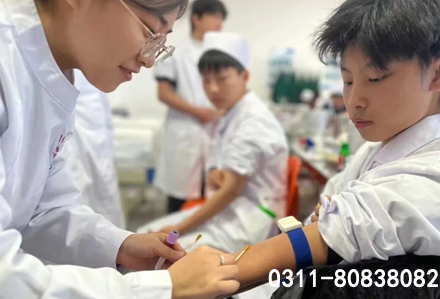 河北同仁醫(yī)學中等專業(yè)學校地址在哪？